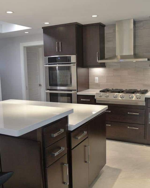 A modern, beautifully maintained kitchen cleaned by Rideout's Cleaning Services